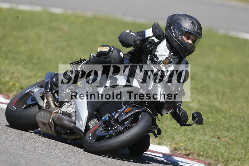 Archiv-2025/48 25.08.2025 Cornu Master School ADR/blau-bleu/100